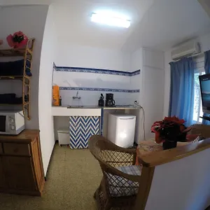 https://apartamentos-montserrat-sitges.catalonia-hotels.com